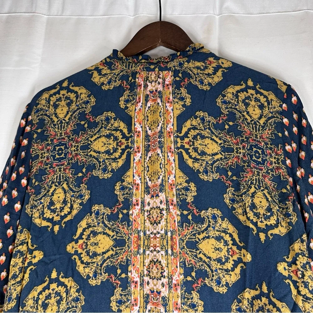 FREE PEOPLE Women’s Size M Top Shirt Tunic Blouse Boho V-Neck Button Front Long